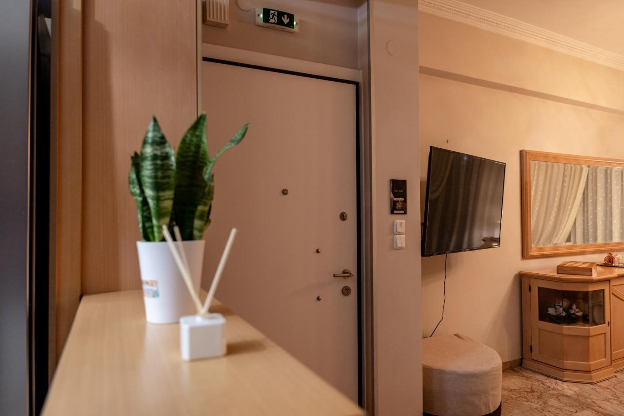 Cozy Cloud Apartment นาฟปลิโอ ภายนอก รูปภาพ